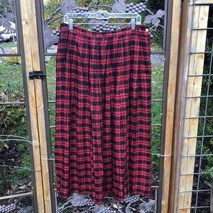 Chaus red plaid rayon midi skirt size L